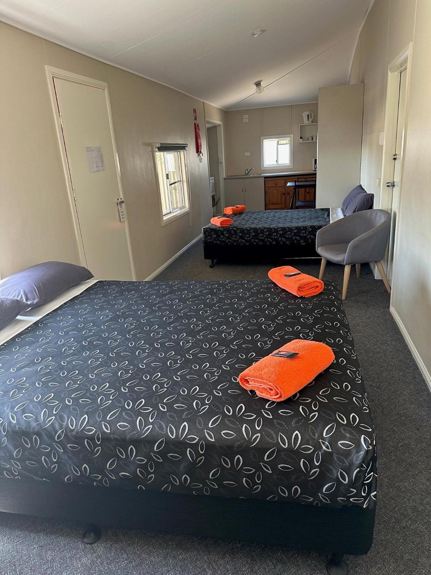 Winton Outback Motel Exterior foto